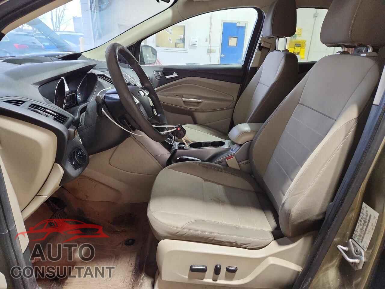 FORD ESCAPE 2013 - 1FMCU0GX9DUC72559