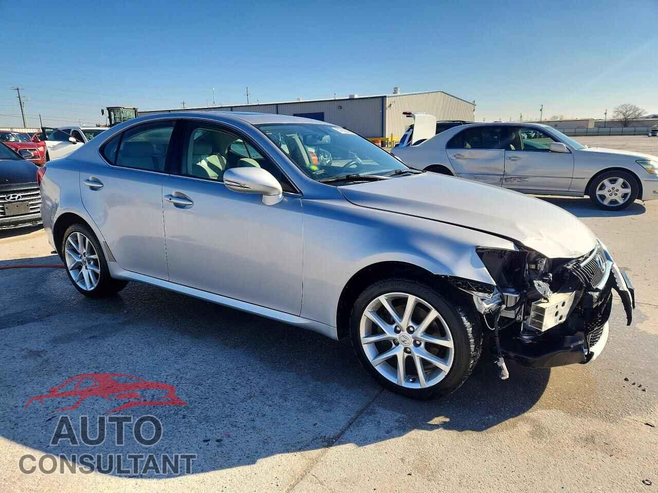 LEXUS IS 2011 - JTHCF5C21B5048813
