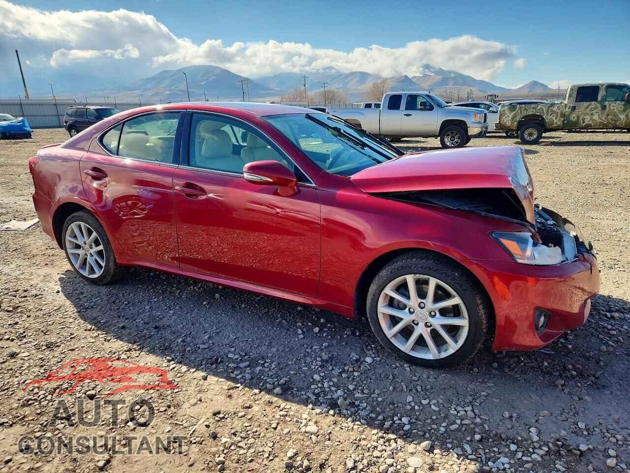 LEXUS IS 2012 - JTHCF5C28C5055355