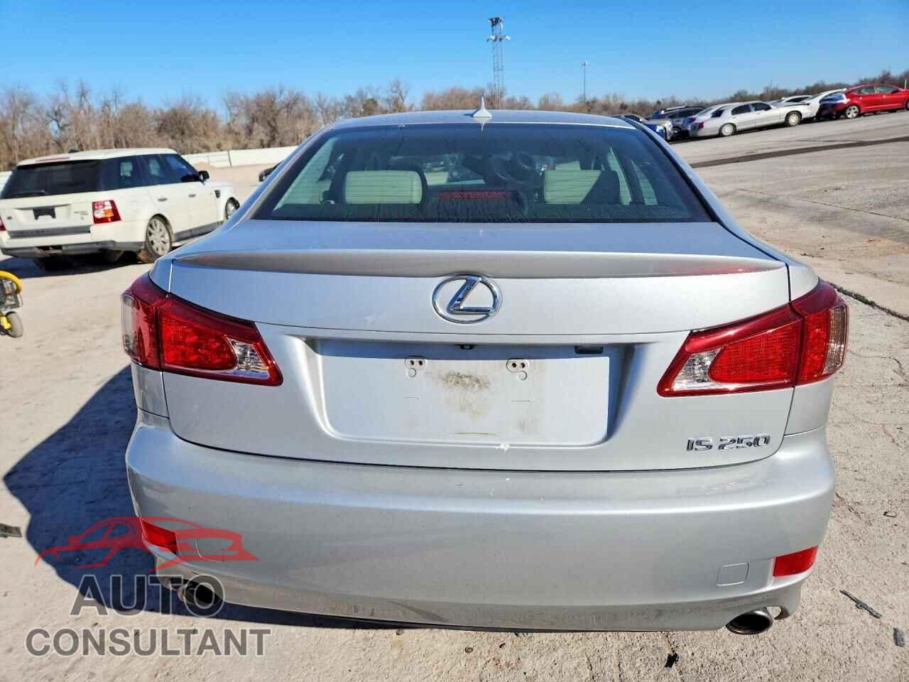 LEXUS IS 2011 - JTHBF5C23B5138461