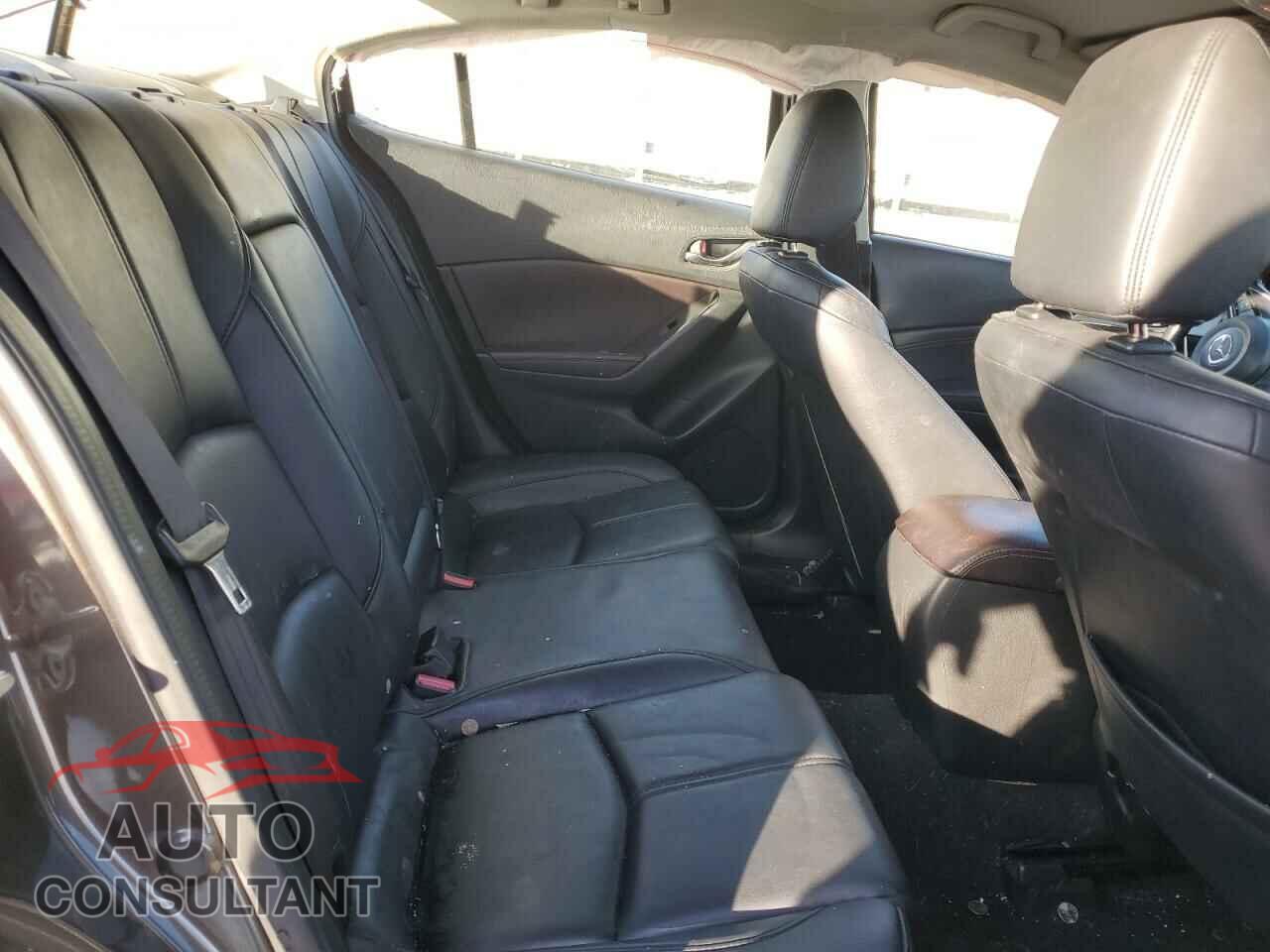 MAZDA 3 2017 - JM1BN1V72H1106400