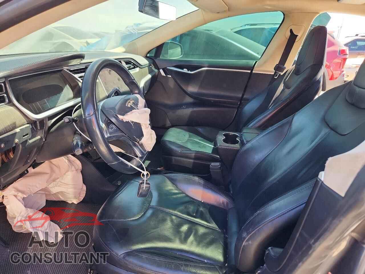 TESLA MODEL S 2013 - 5YJSA1CN4DFP08813