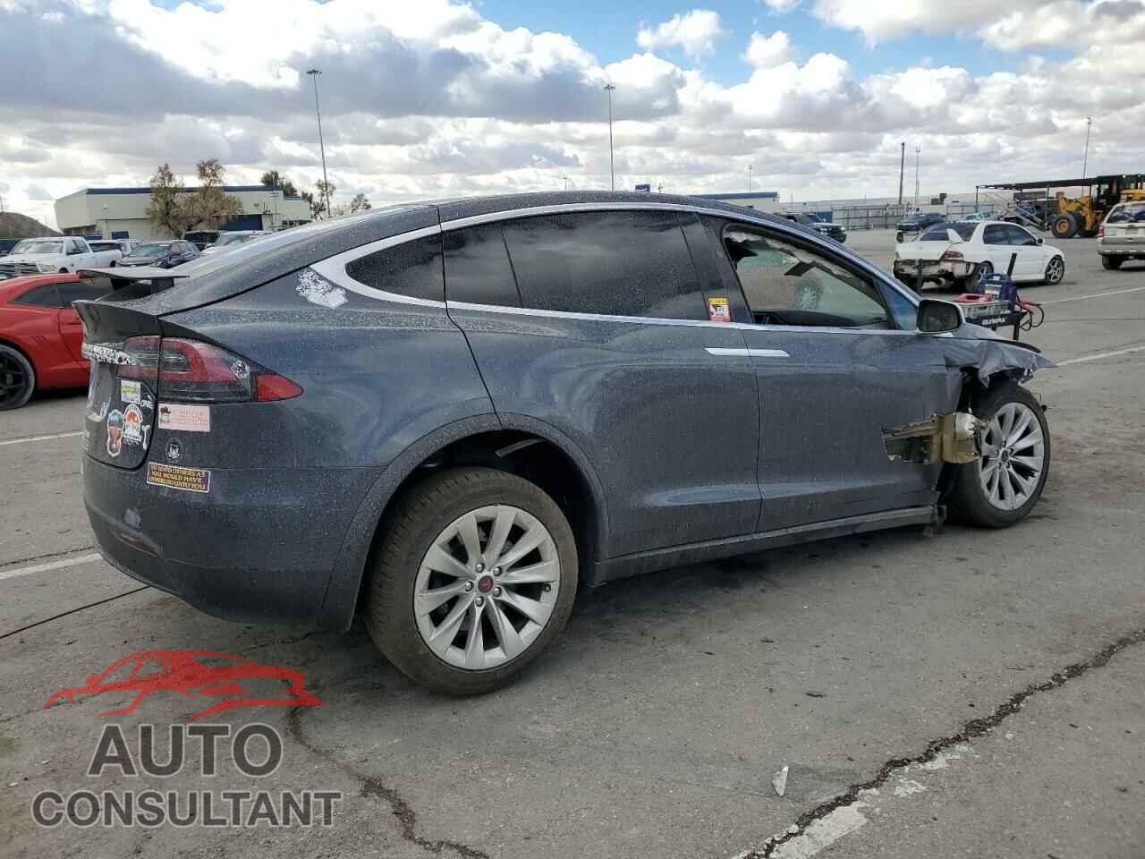 TESLA MODEL X 2017 - 5YJXCDE24HF044720