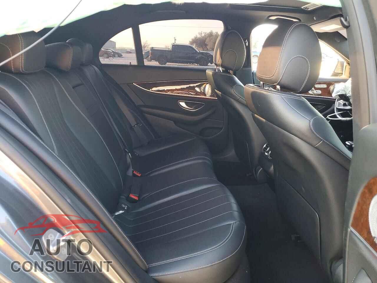MERCEDES-BENZ E-CLASS 2017 - WDDZF4KB9HA102677