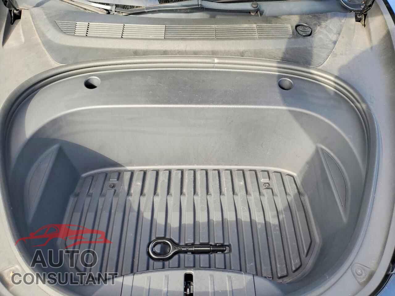 TESLA MODEL 3 2022 - 5YJ3E1EA6NF353535