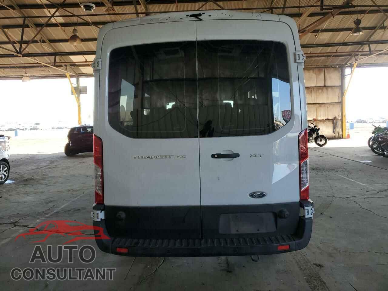 FORD TRANSIT 2020 - 1FBAX2C83LKA60364