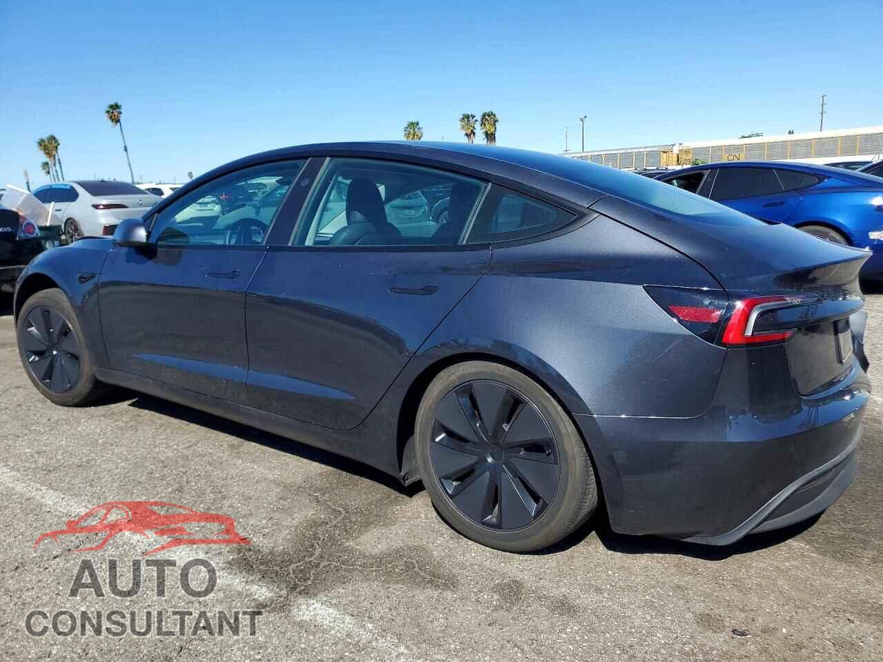 TESLA MODEL 3 2024 - 5YJ3E1EA7RF746840
