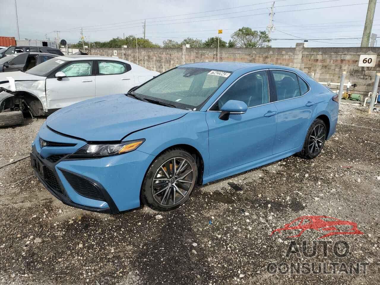 TOYOTA CAMRY 2023 - 4T1G11AK2PU110936