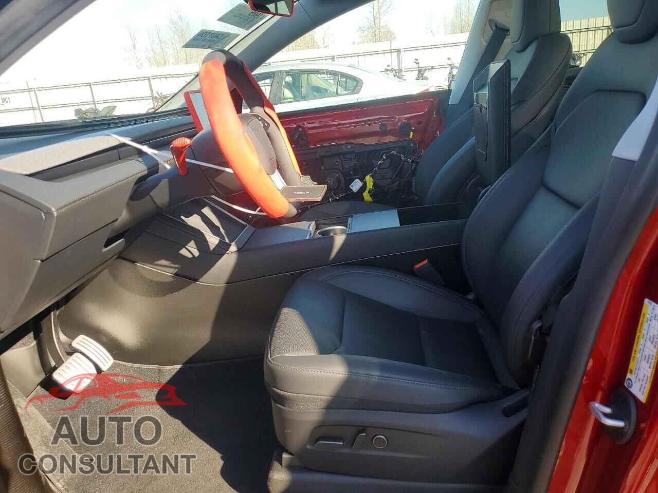 TESLA MODEL Y 2026 - 7SAYGDEE5TF371237