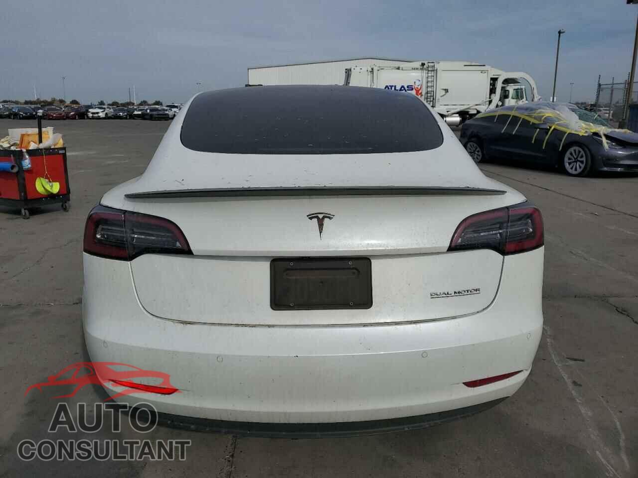 TESLA MODEL 3 2021 - 5YJ3E1EC9MF875348