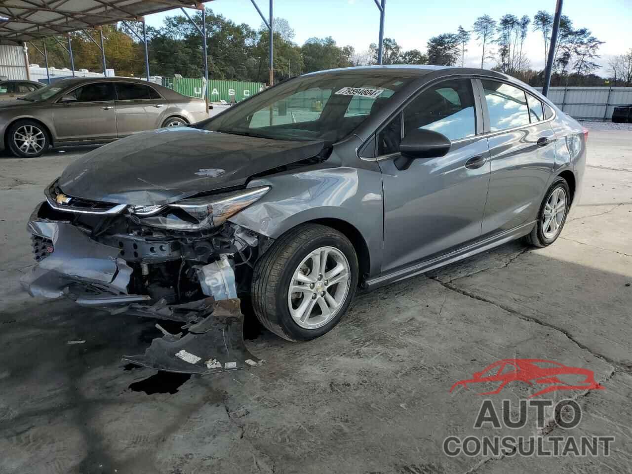 CHEVROLET CRUZE 2018 - 1G1BE5SM2J7228249