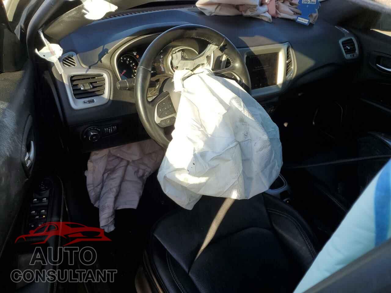 JEEP COMPASS 2021 - 3C4NJDEB6MT554656