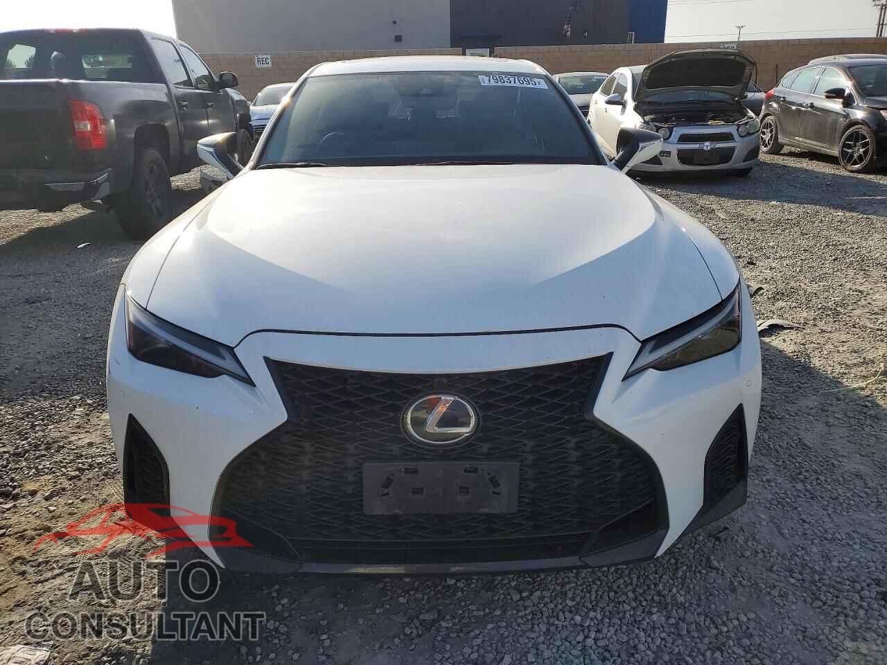 LEXUS IS 2021 - JTHGZ1B28M5044151
