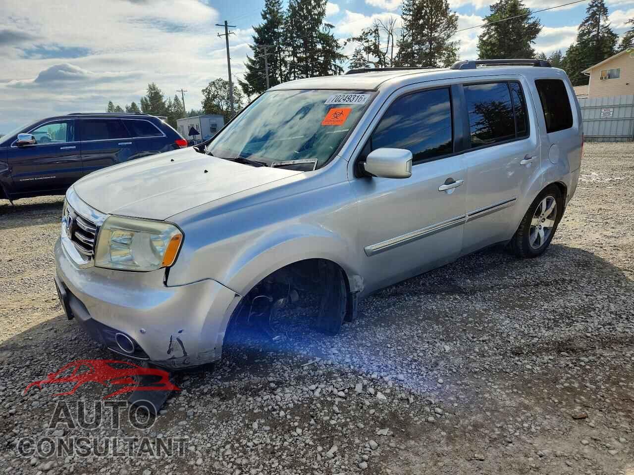 HONDA PILOT 2013 - 5FNYF4H90DB070598
