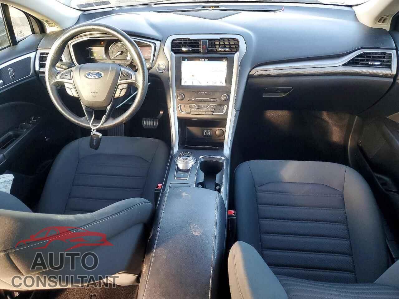 FORD FUSION 2019 - 3FA6P0LU1KR149465