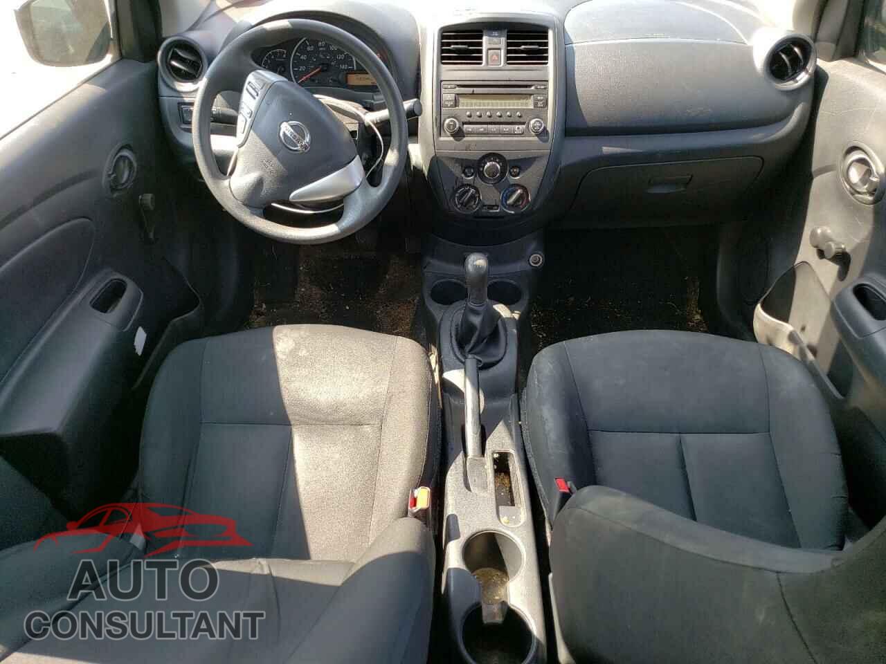 NISSAN VERSA 2017 - 3N1CN7AP1HL887578