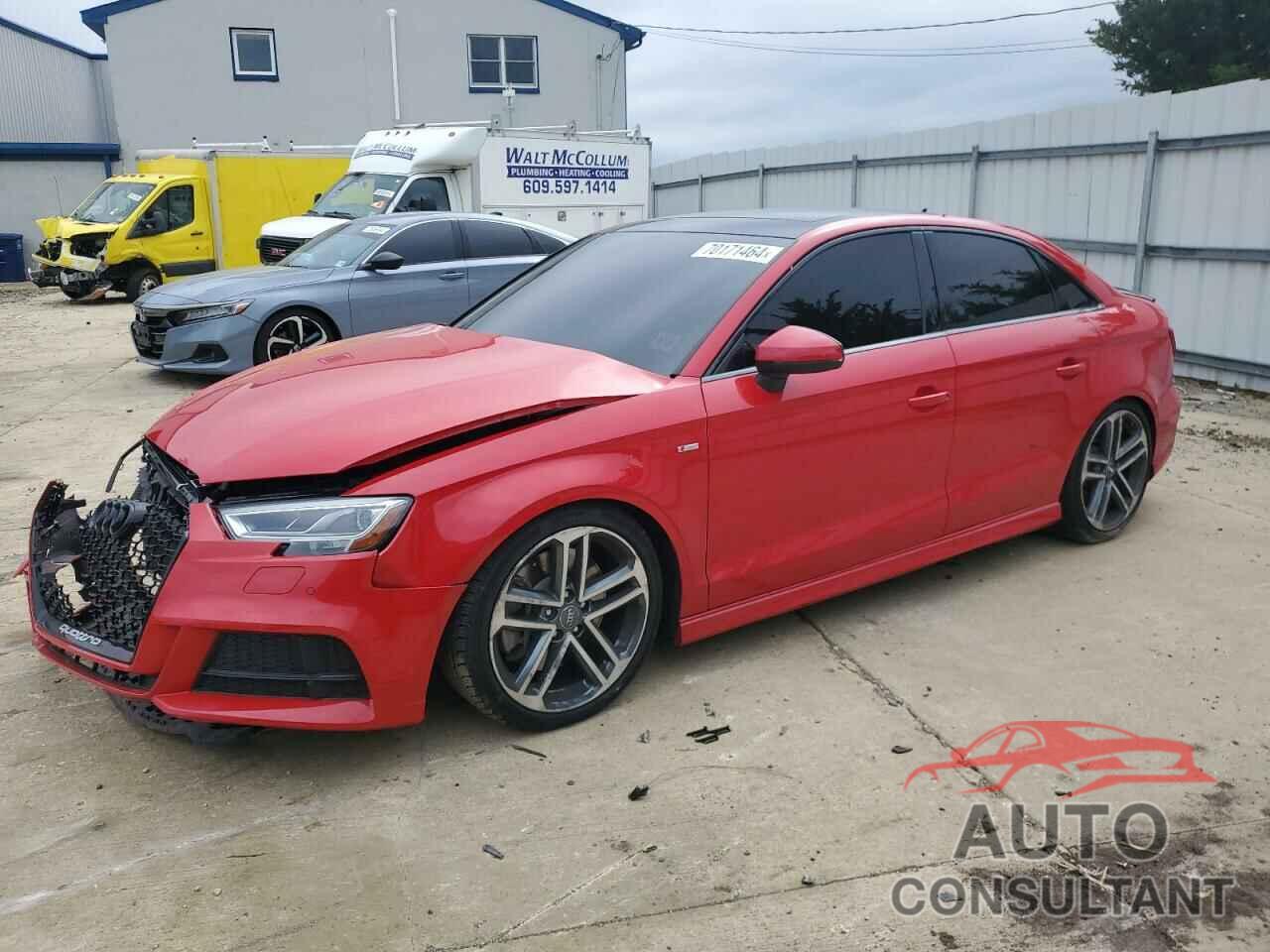 AUDI A3 2019 - WAUJEGFF9KA093749