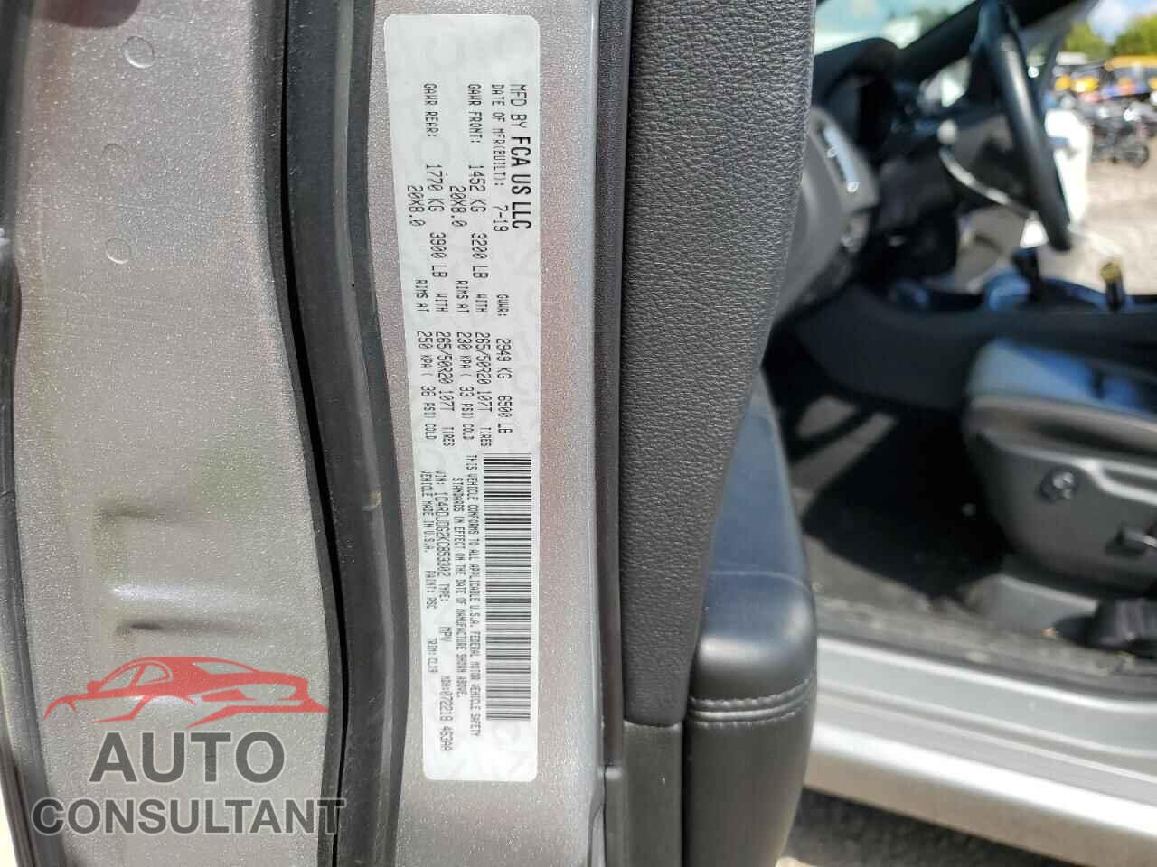 DODGE DURANGO 2019 - 1C4RDJDG2KC853302