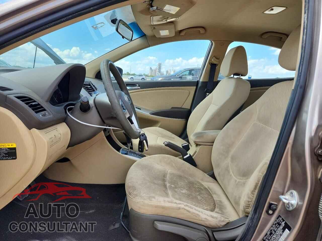 HYUNDAI ACCENT 2012 - KMHCU4AE5CU098440