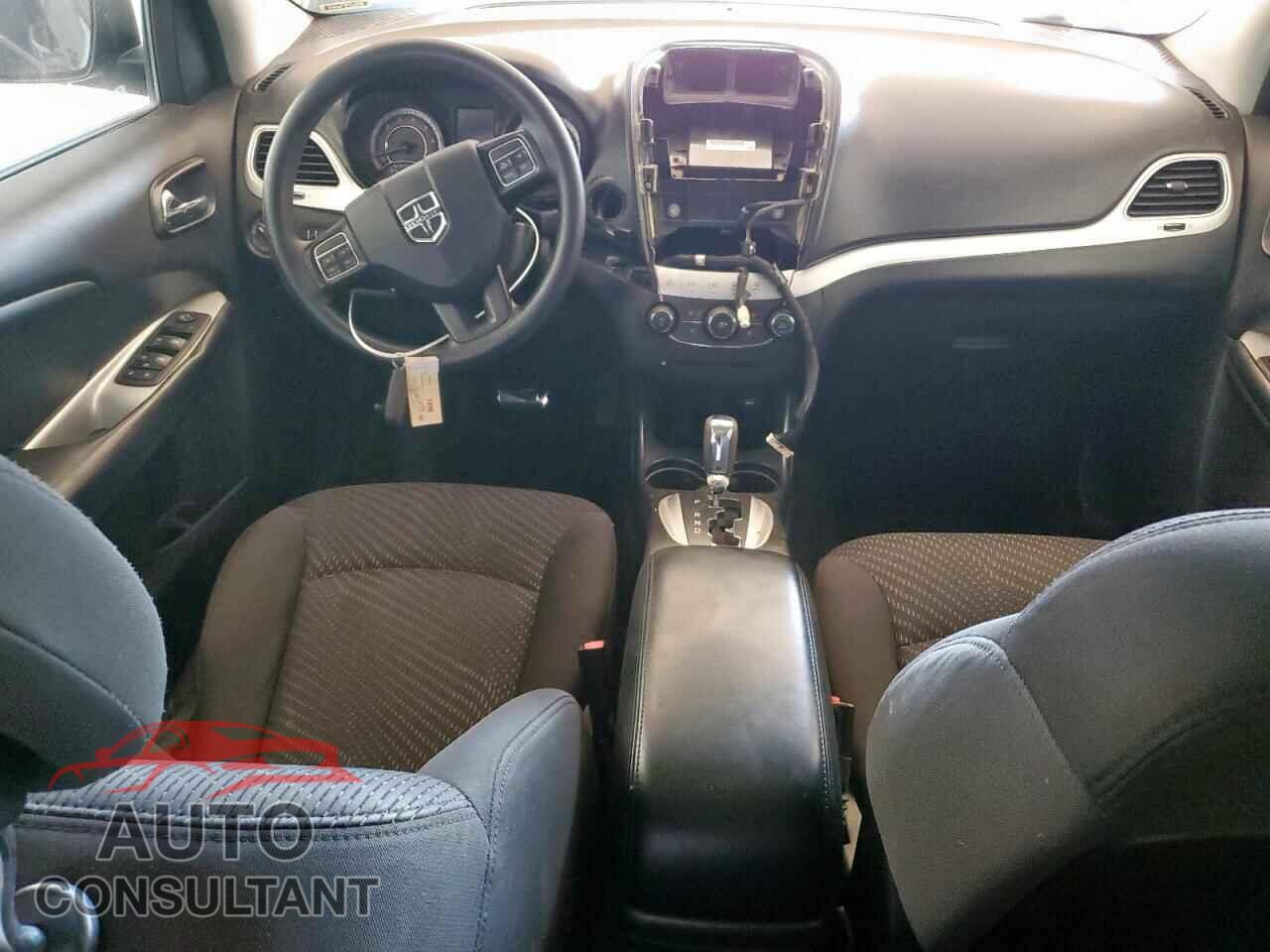 DODGE JOURNEY 2017 - 3C4PDCBB4HT588471