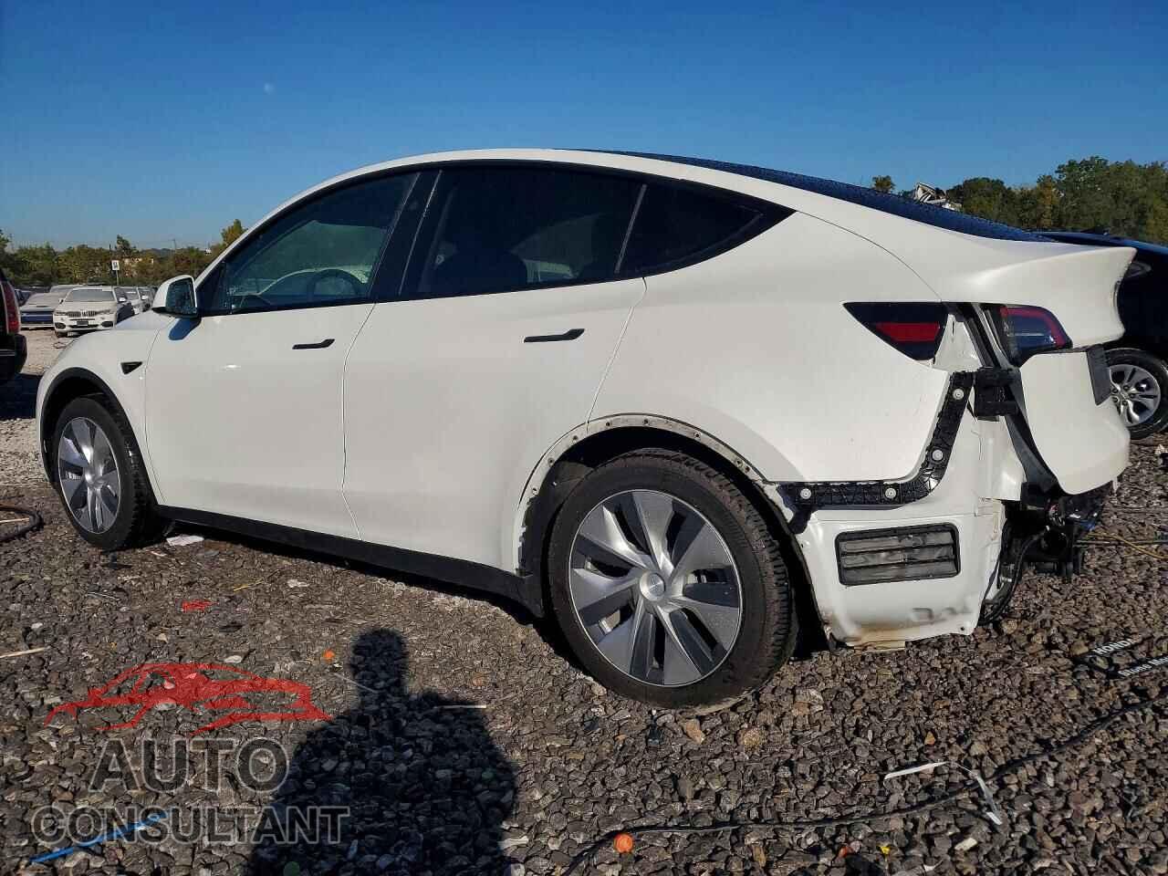 TESLA MODEL Y 2023 - 7SAYGAEE1PF804332