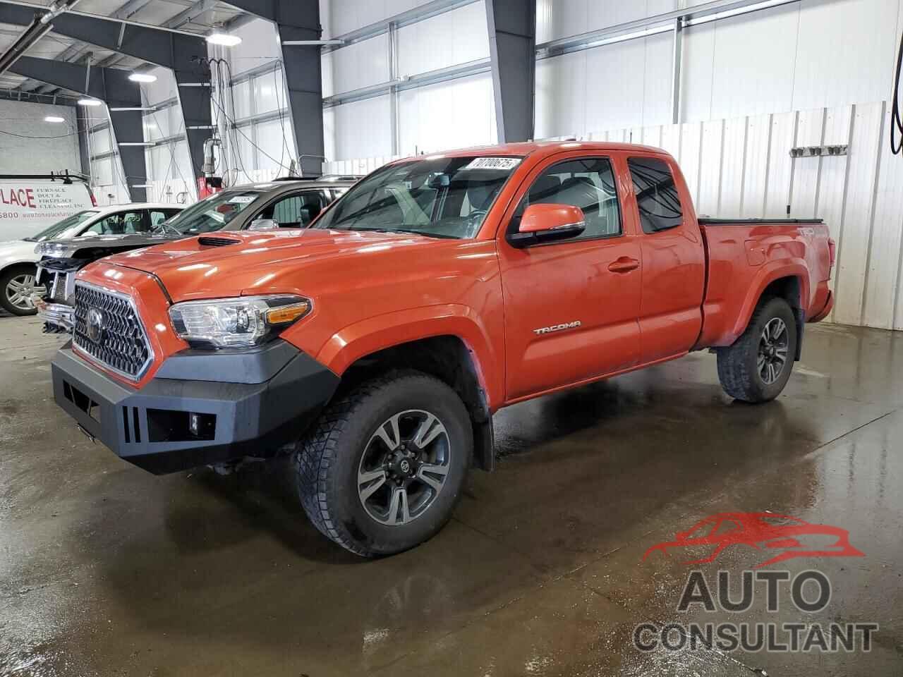 TOYOTA TACOMA 2018 - 5TFSZ5AN0JX158501