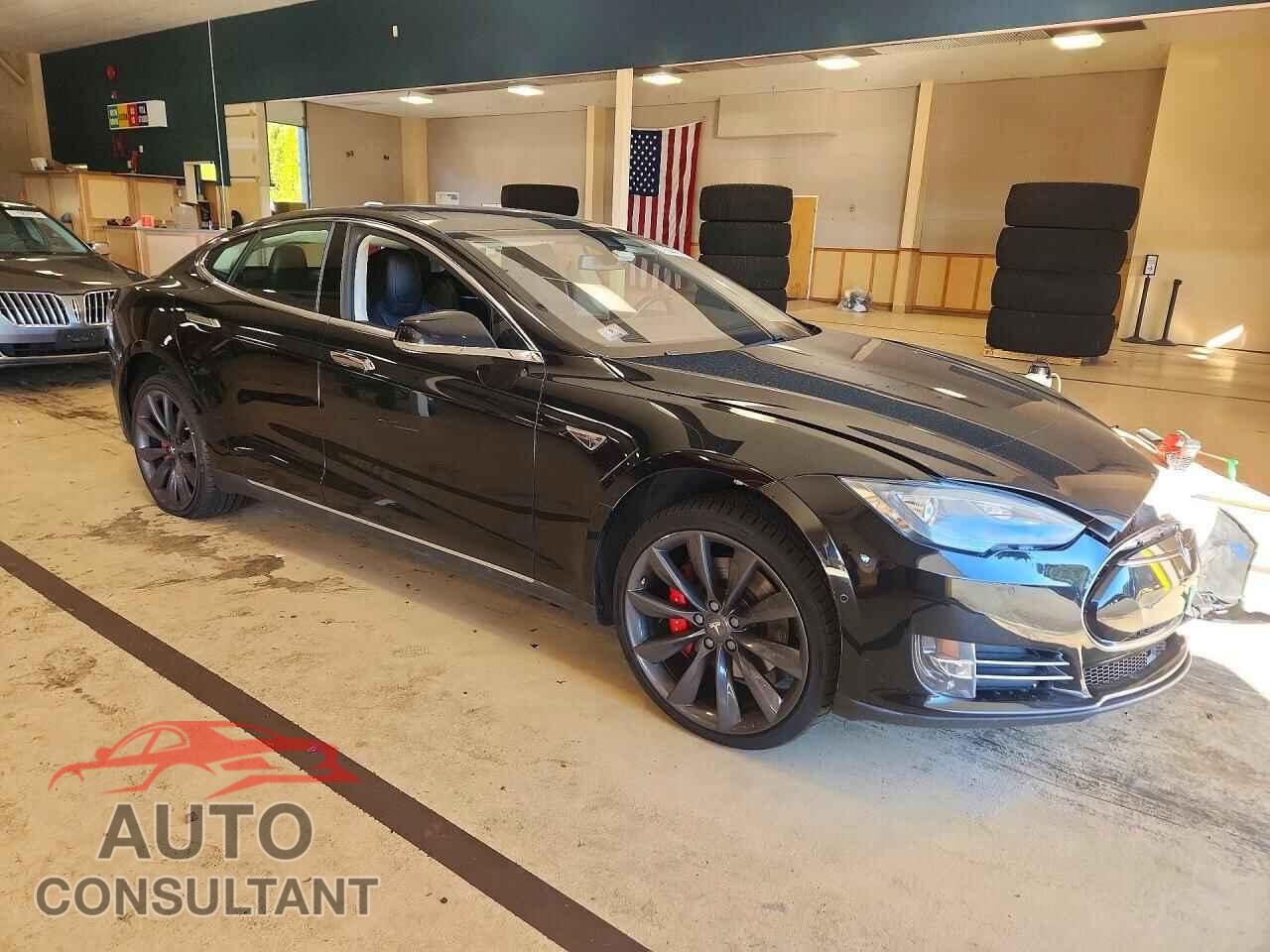 TESLA MODEL S 2014 - 5YJSA1H10EFP55778