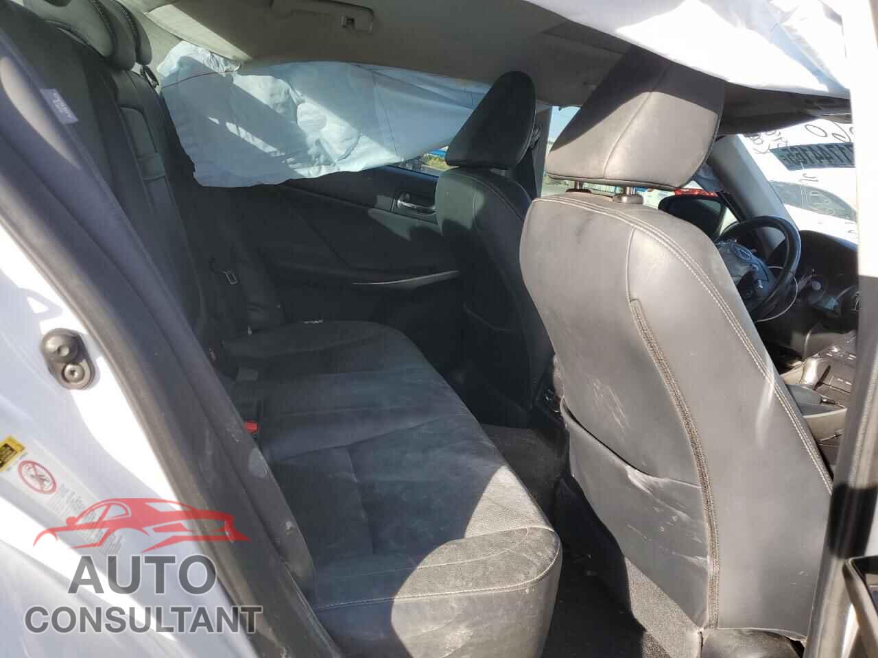 LEXUS IS 2015 - JTHCF1D27F5021371