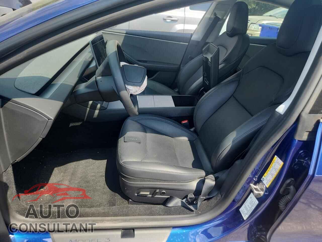 TESLA MODEL 3 2024 - 5YJ3E1EA5RF853840