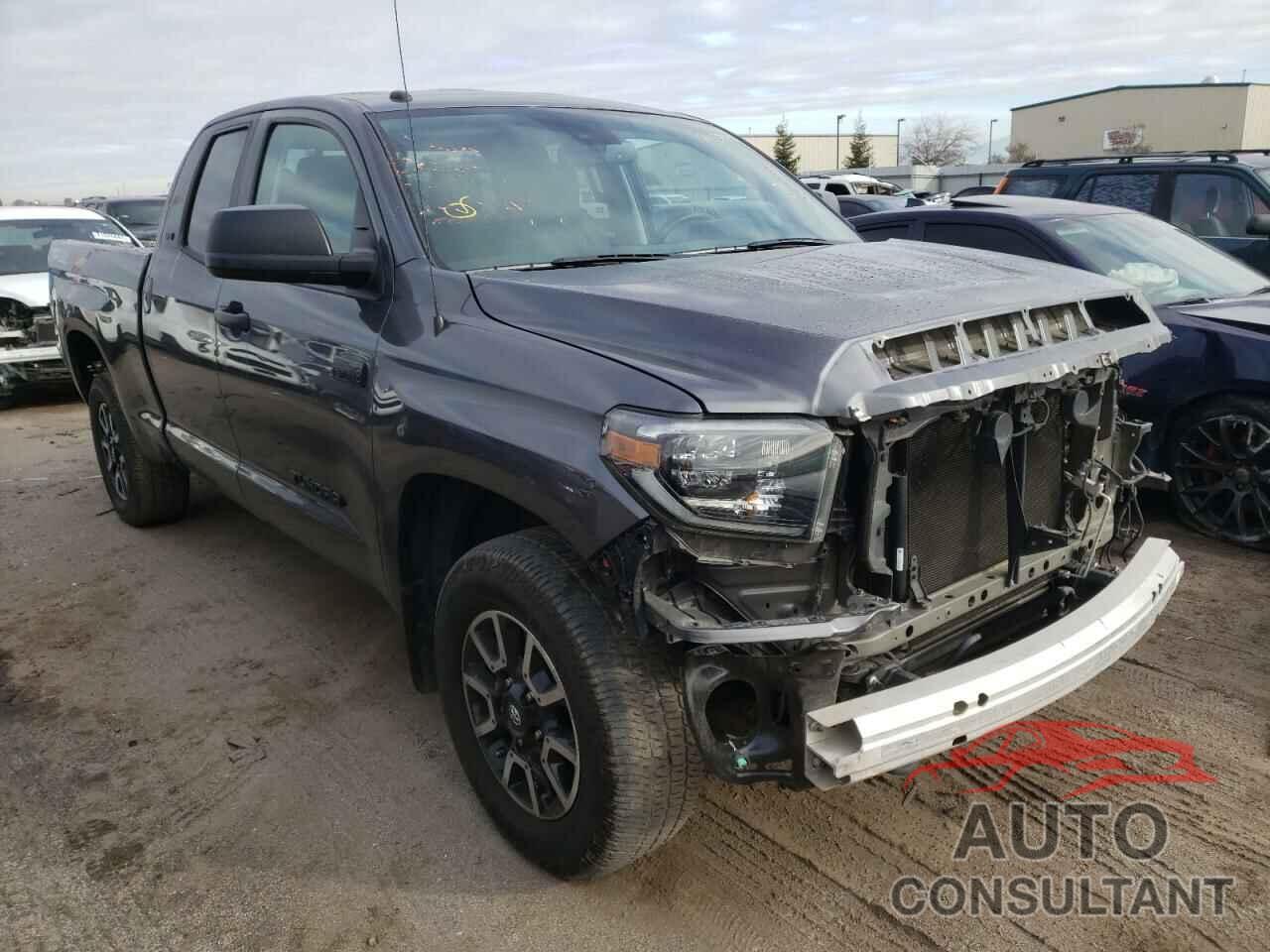 TOYOTA TUNDRA 2019 - 5TFUY5F12KX824681