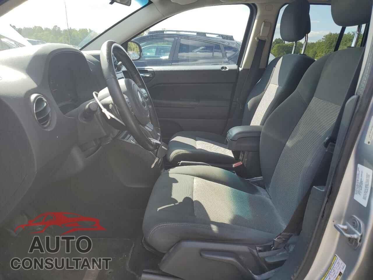 JEEP COMPASS 2011 - 1J4NF1FB1BD258214