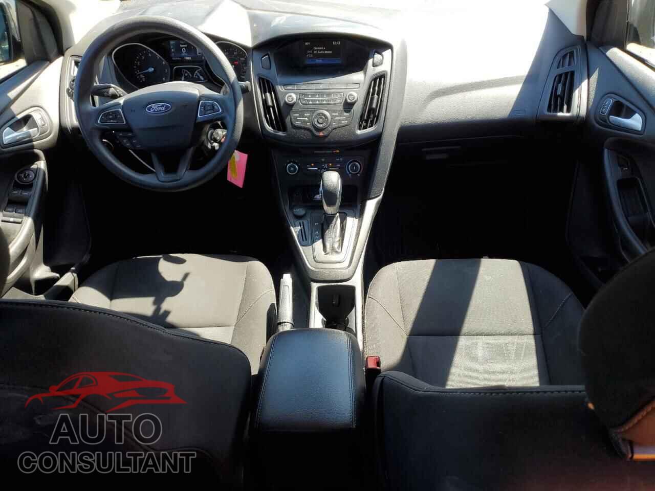 FORD FOCUS 2018 - 1FADP3F22JL319803