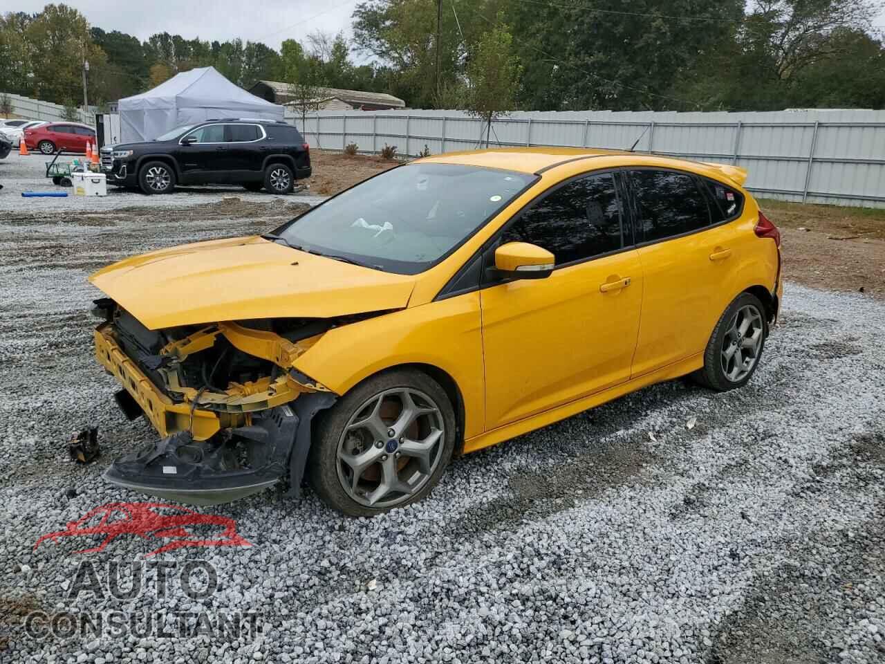 FORD FOCUS 2015 - 1FADP3L94FL277983