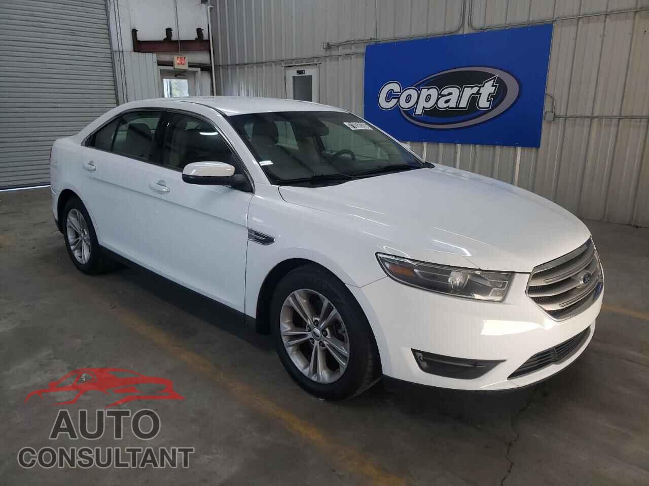 FORD TAURUS 2015 - 1FAHP2E84FG165418