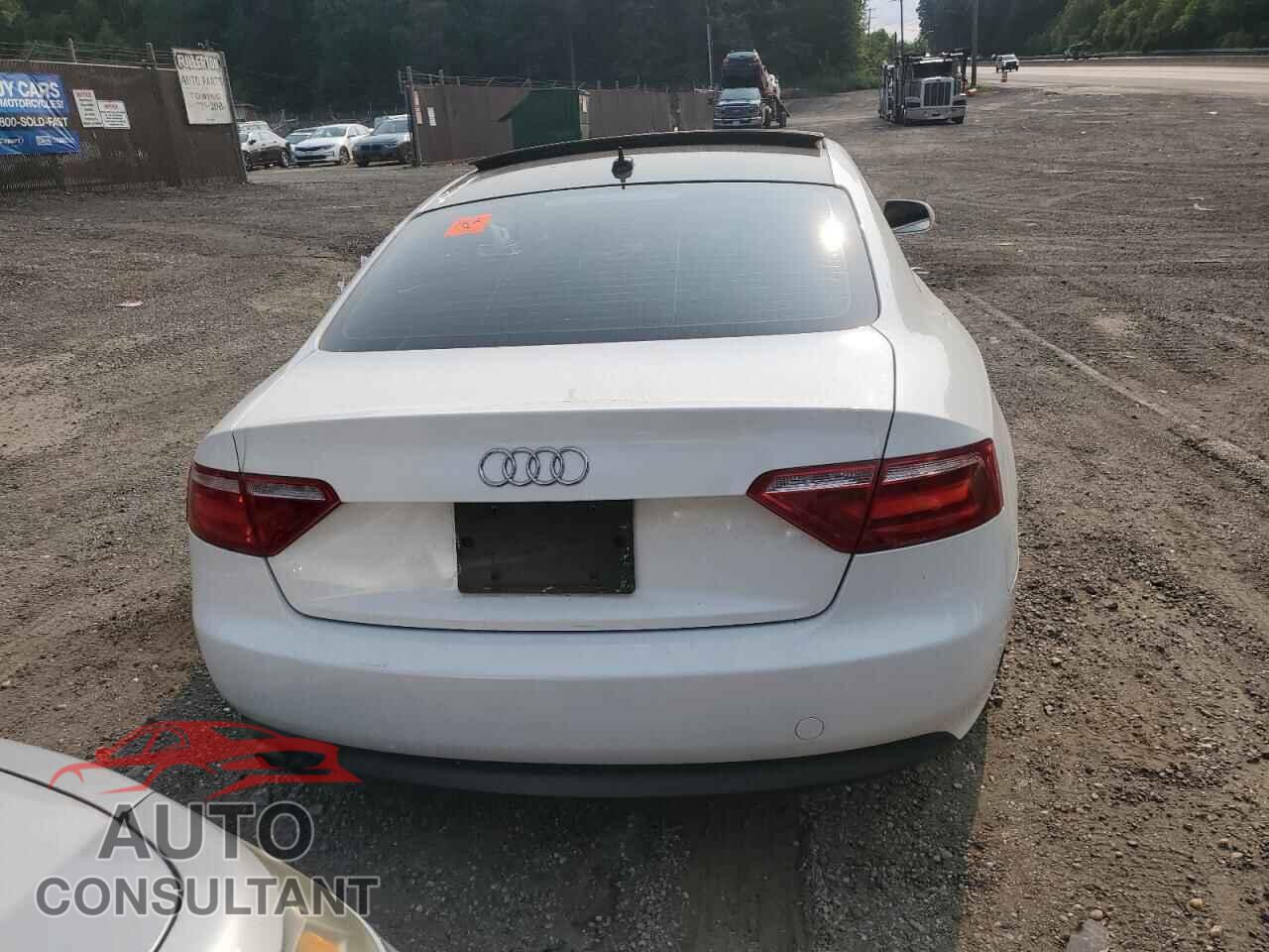 AUDI A5 2011 - WAUCFAFR9BA024430