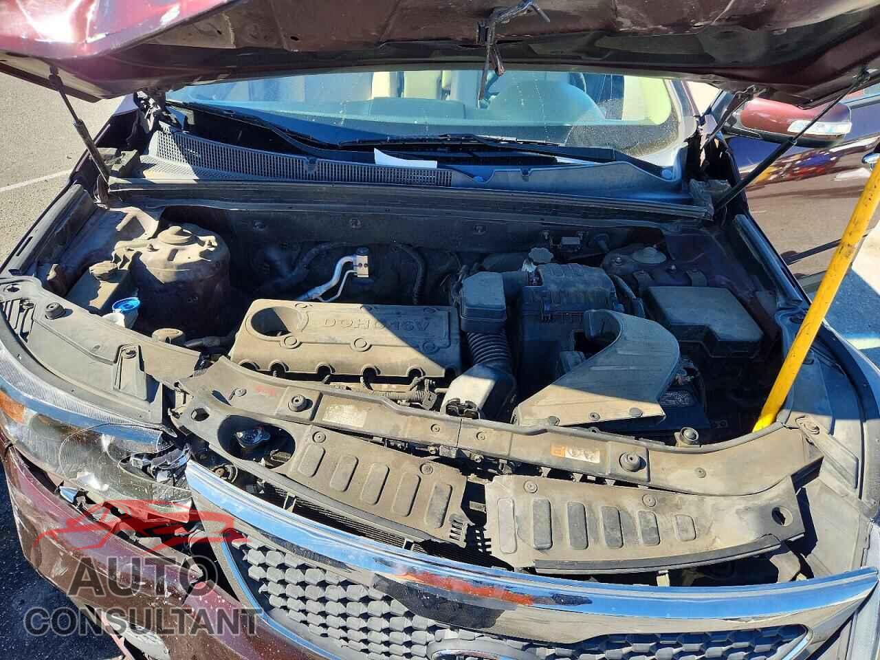 KIA SORENTO 2013 - 5XYKT3A17DG402865