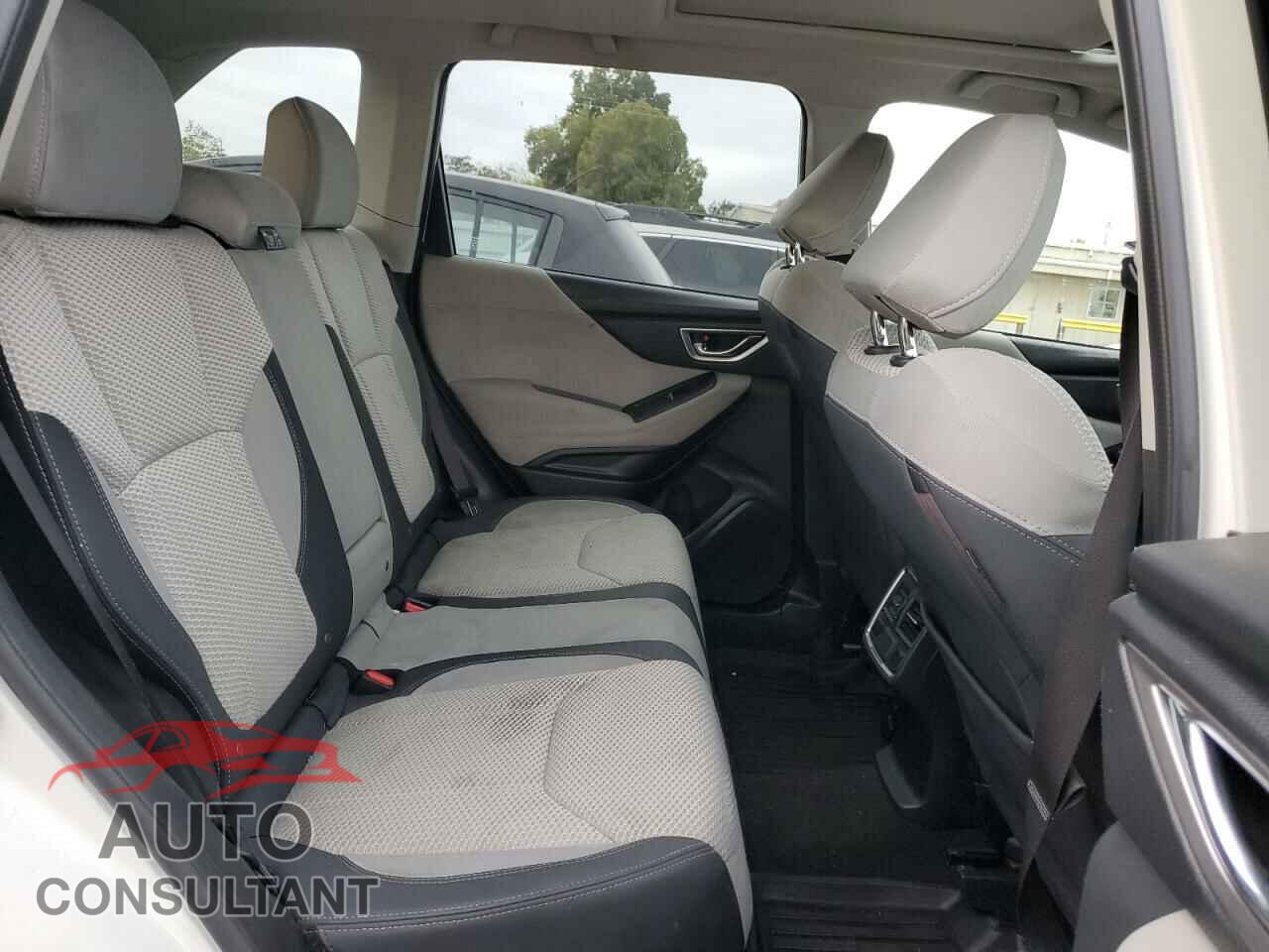 SUBARU FORESTER 2019 - JF2SKAEC0KH542555