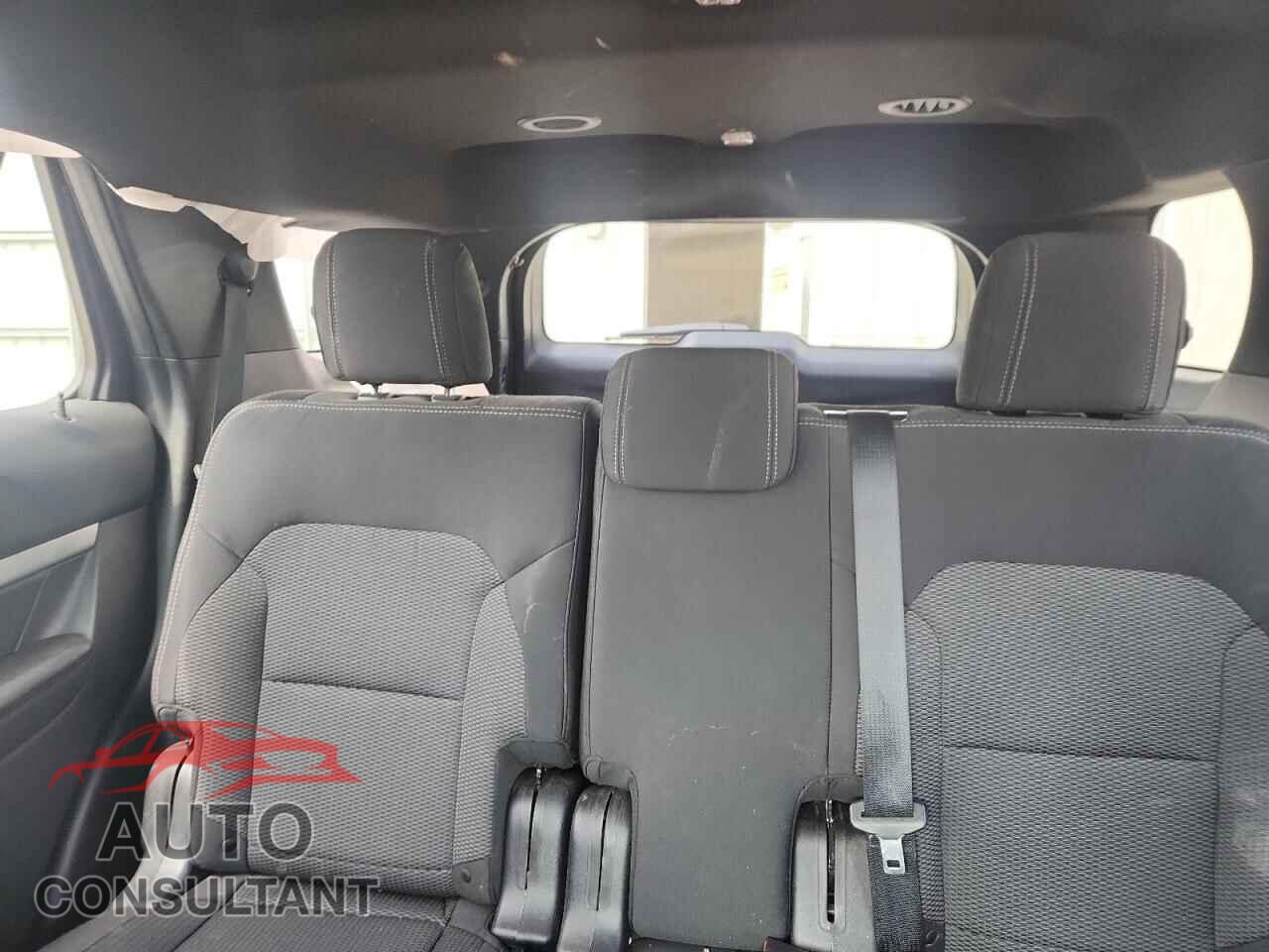 FORD EXPLORER 2017 - 1FM5K8DH9HGA56208