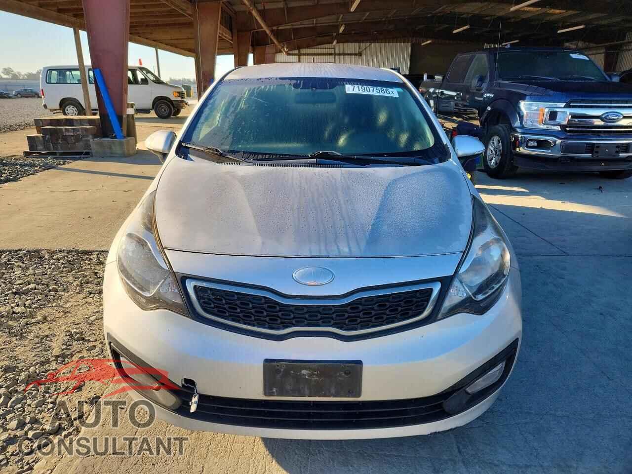 KIA RIO 2013 - KNADN4A38D6300288