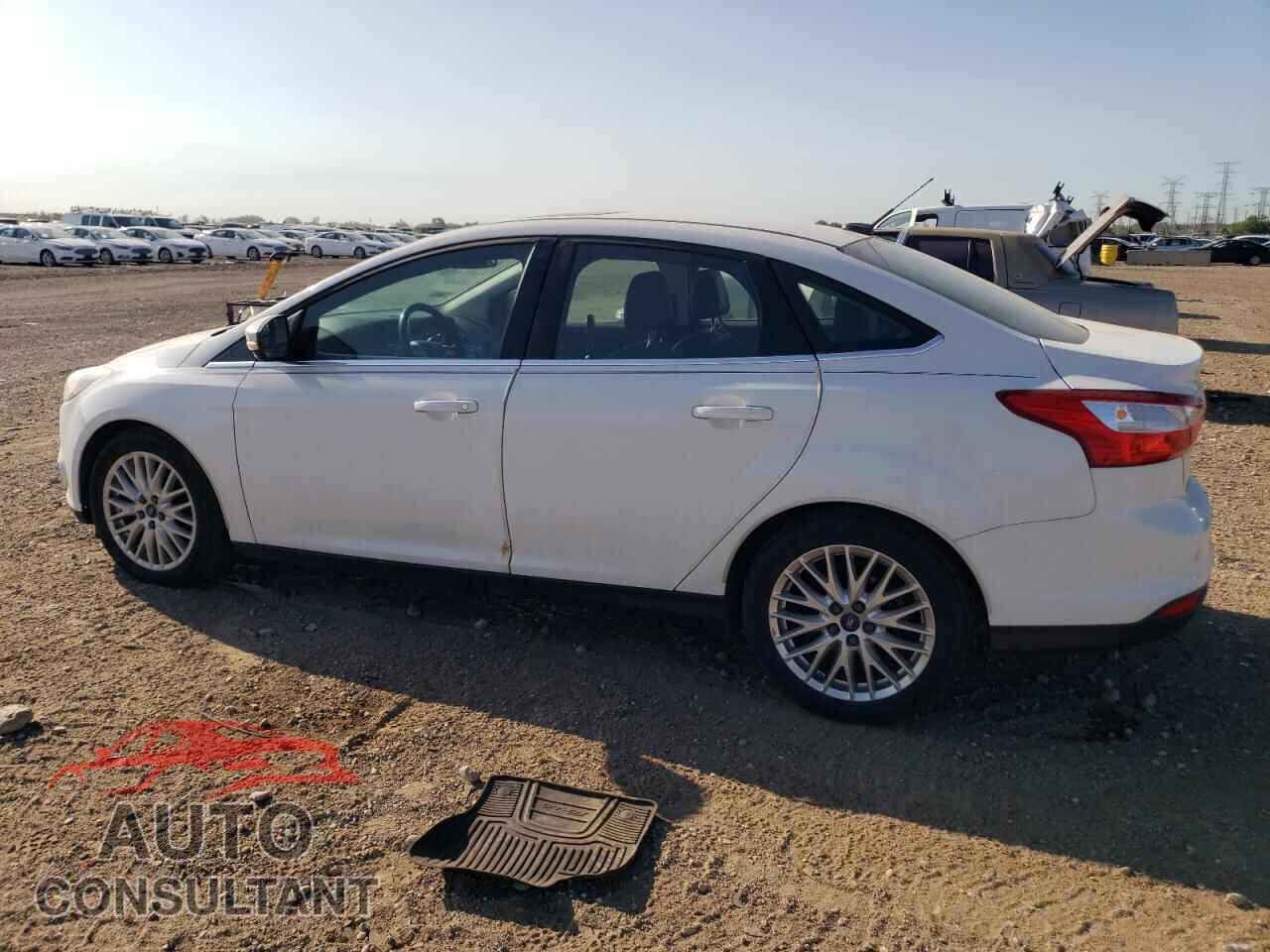 FORD FOCUS 2012 - 1FAHP3H26CL346570