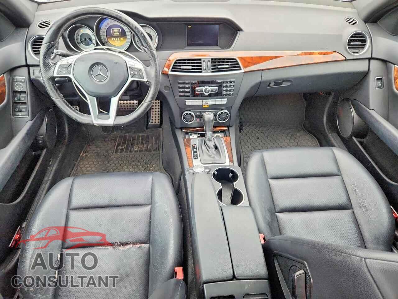 MERCEDES-BENZ C-CLASS 2012 - WDDGF8BBXCF873286
