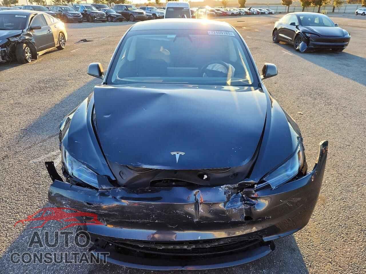 TESLA MODEL 3 2025 - 5YJ3E1EA7SF965478