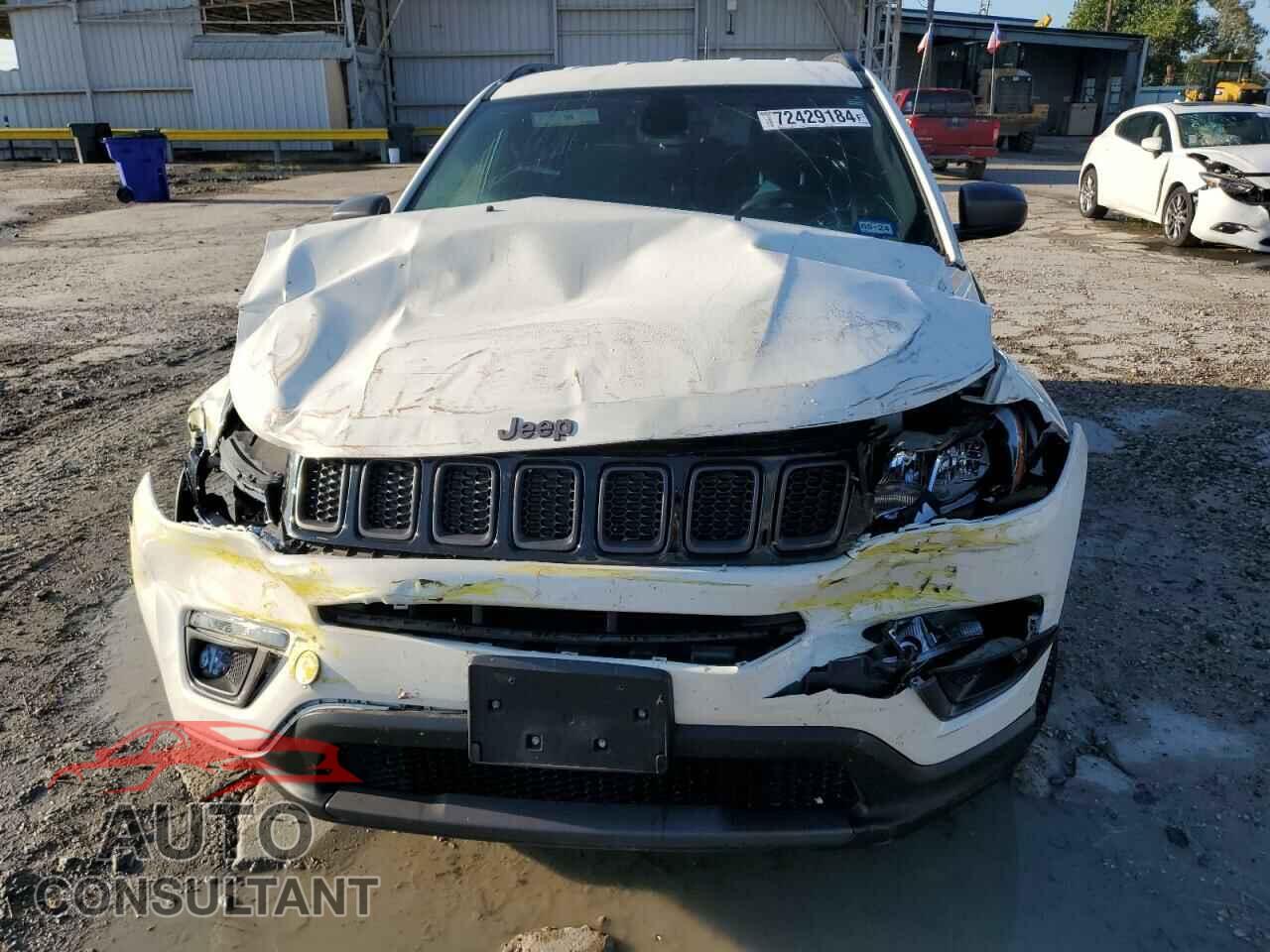 JEEP COMPASS 2021 - 3C4NJCEB3MT550073
