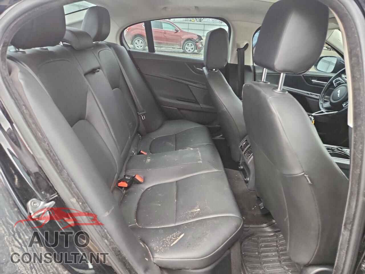JAGUAR XE 2017 - SAJAR4BG0HA973723