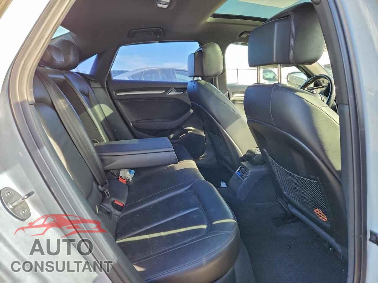 AUDI A3 2018 - WAUAUGFF0J1031237