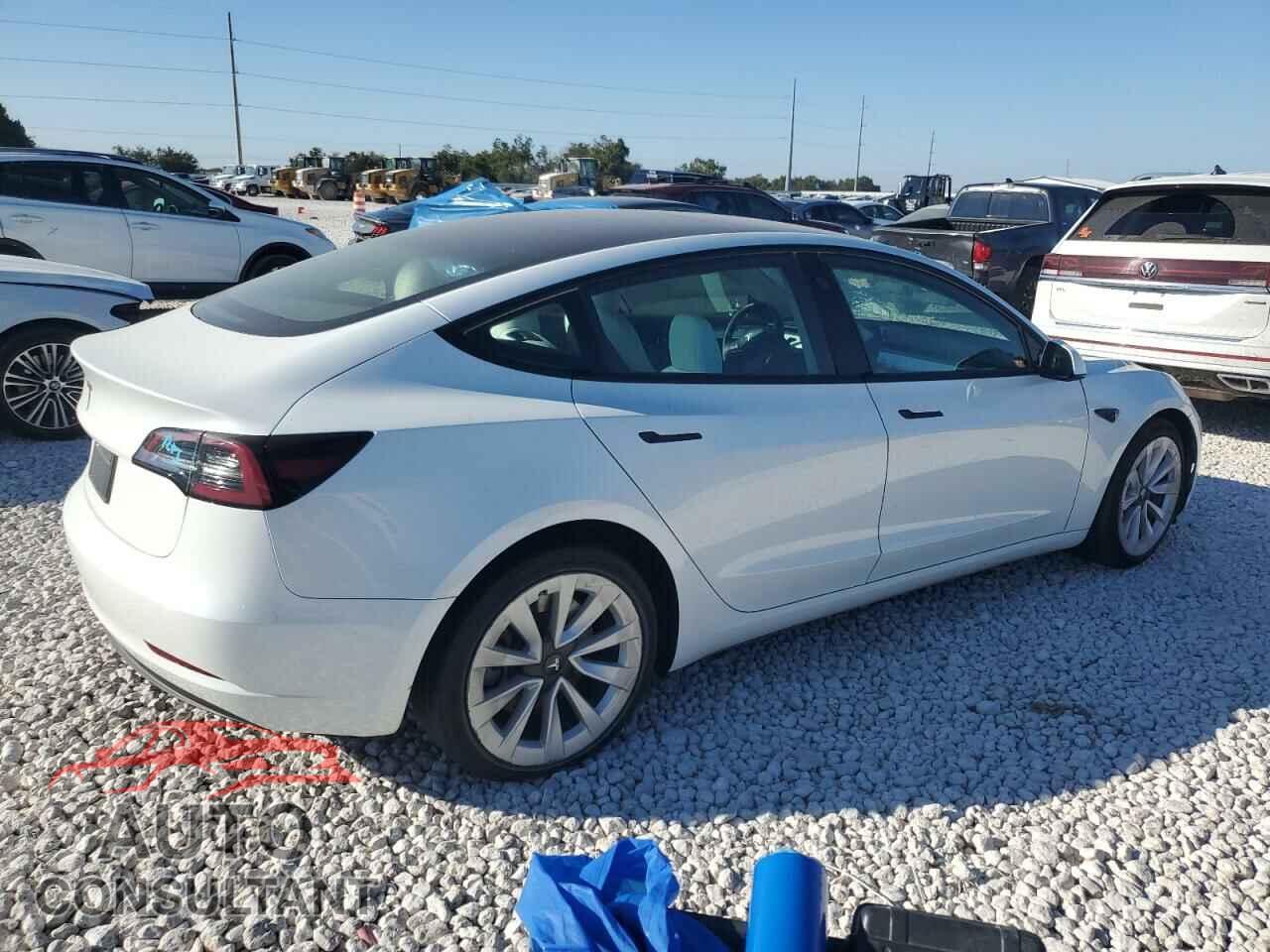 TESLA MODEL 3 2023 - 5YJ3E1EA3PF398774