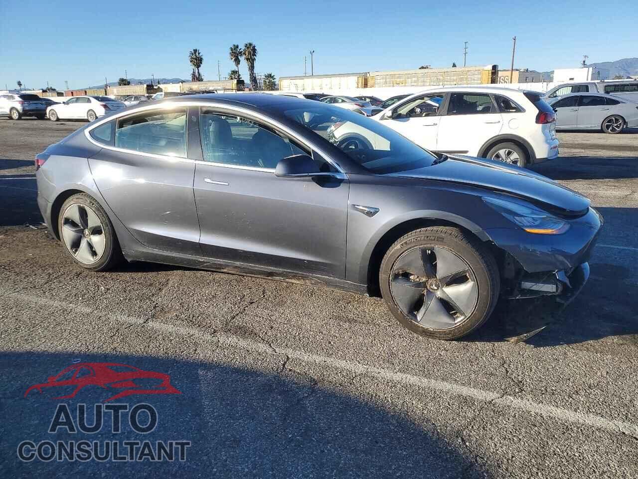 TESLA MODEL 3 2018 - 5YJ3E1EA0JF021939