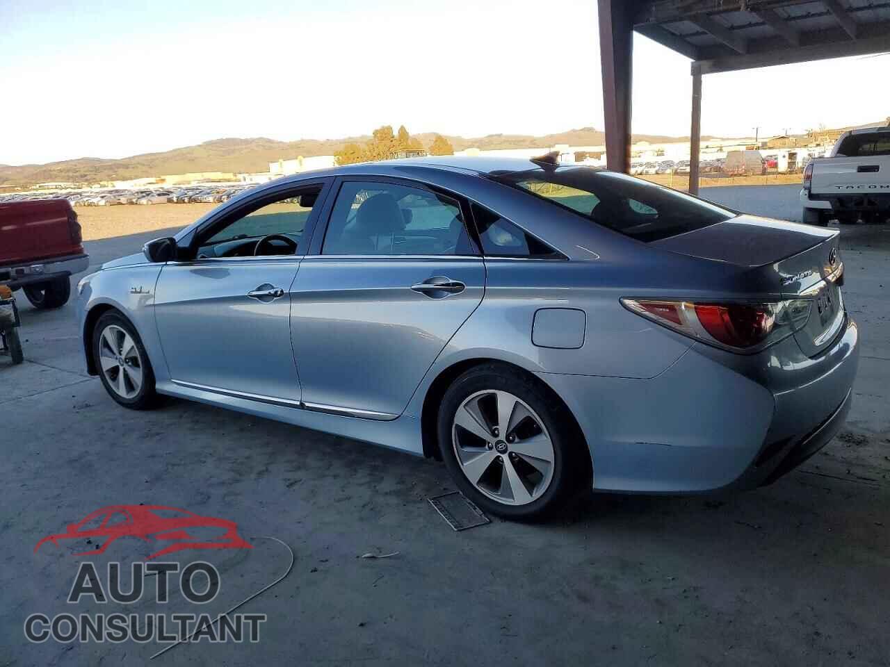 HYUNDAI SONATA 2012 - KMHEC4A45CA044558