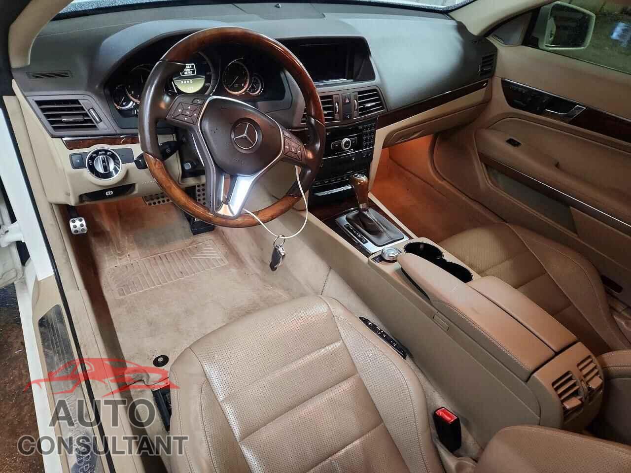 MERCEDES-BENZ E-CLASS 2012 - WDDKJ5KB9CF134613