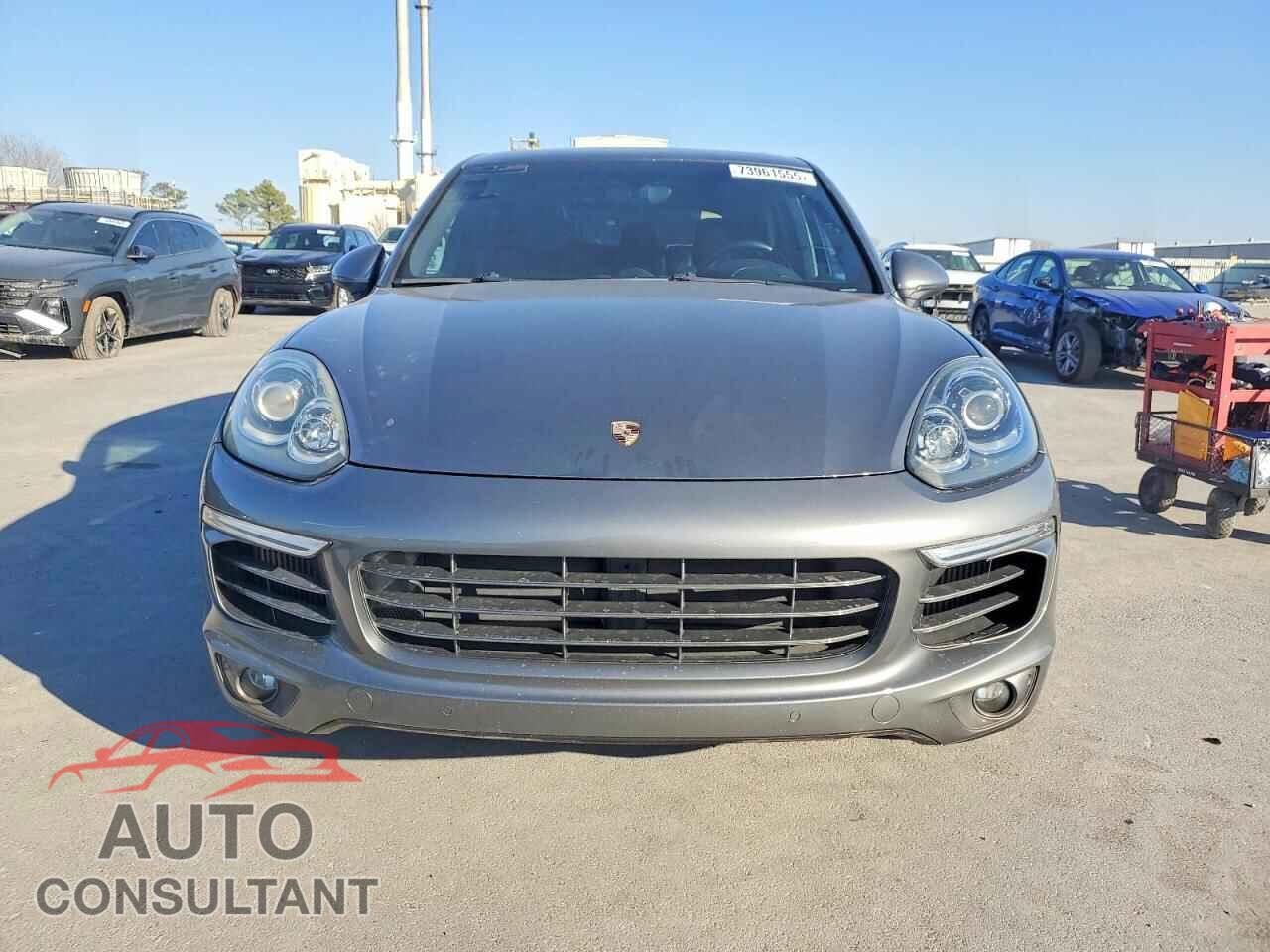 PORSCHE CAYENNE 2016 - WP1AB2A27GLA93648